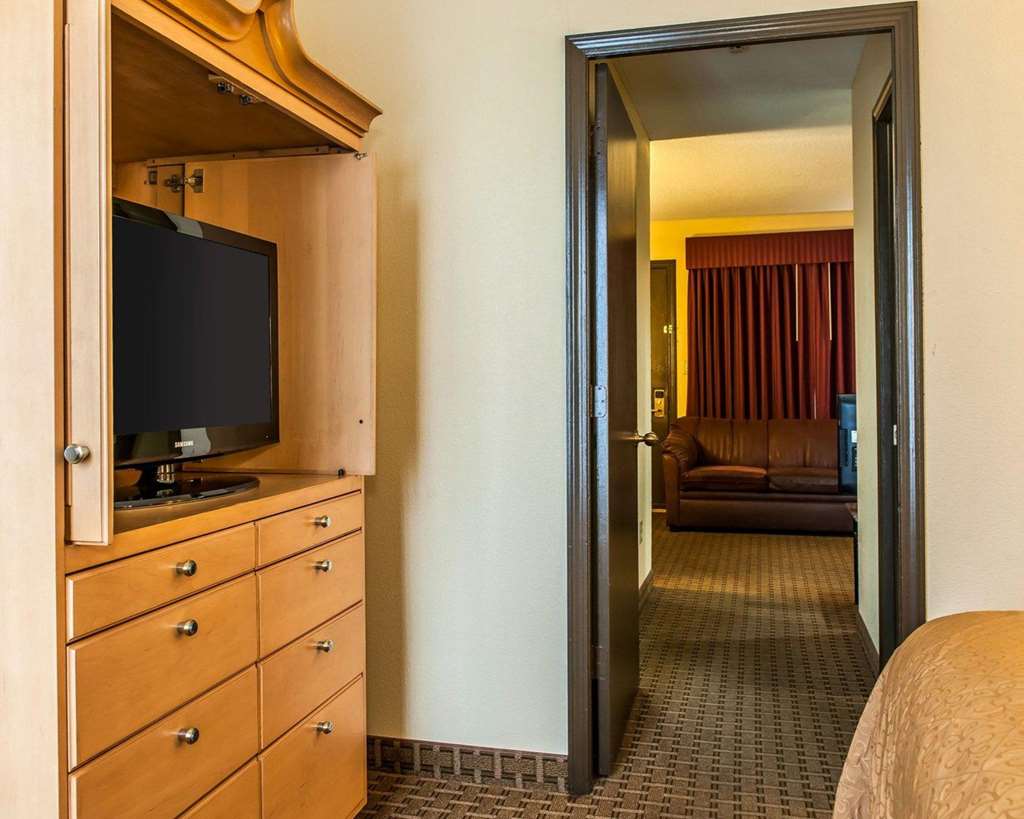 Quality Inn & Suites Shelbyville I 74 - photo 19