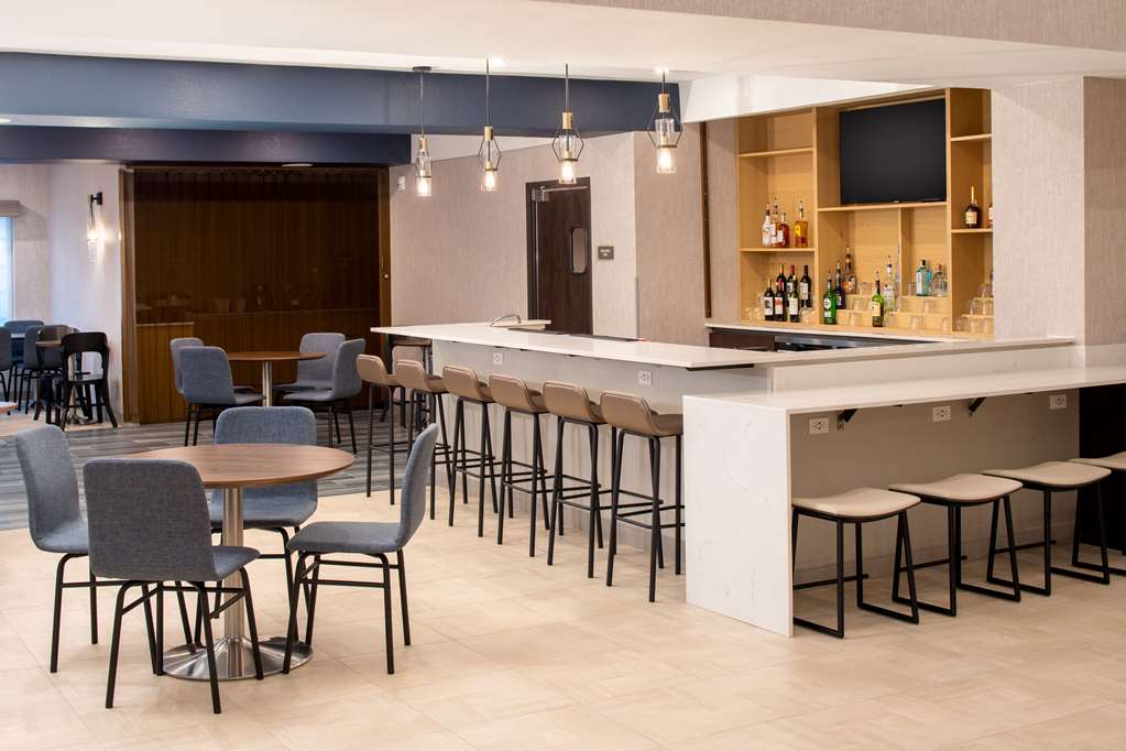 Best Western Premier Keizer Salem Hotel - photo 22