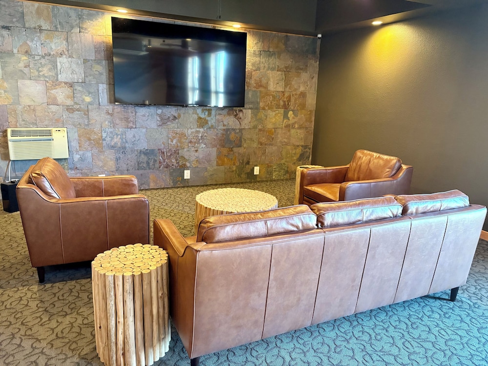 Americas Best Value Inn Wall - photo 6