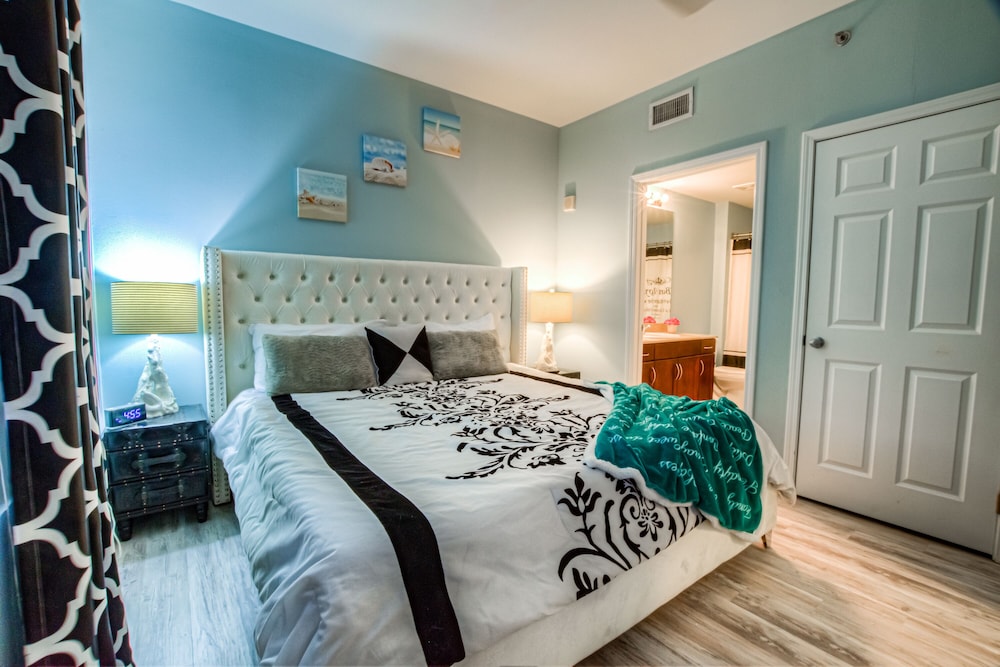 Laketown Wharf Resort by Aneliya's Rentals - photo 107