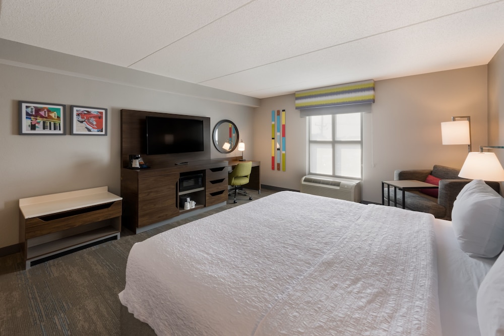 Hampton Inn & Suites Fredericksburg at Celebrate Virginia - photo 5