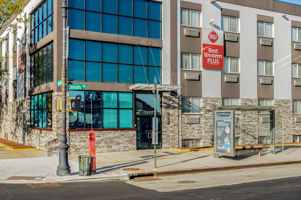 Best Western Plus Brooklyn Bay Hotel - photo 12
