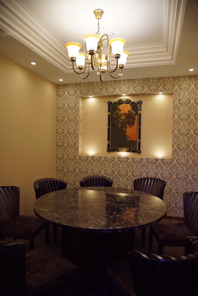 Munkh Khustai Hotel — Ulan Bator — photo 4