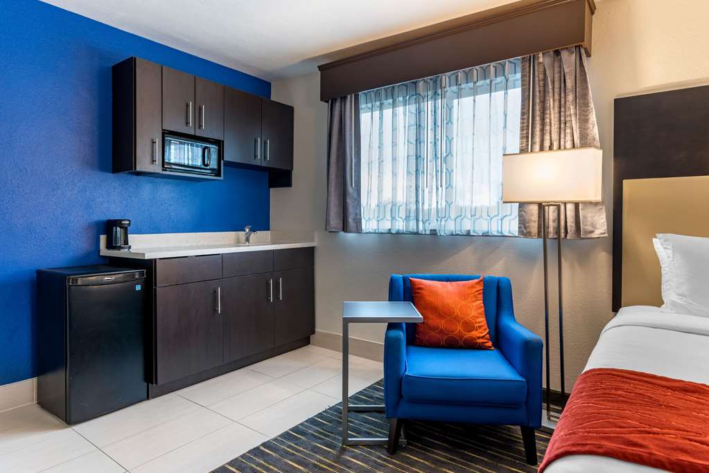 Comfort Inn & Suites Tigard near Washington Square - photo 22