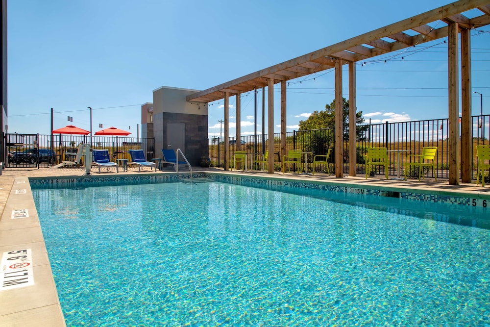 Home2 Suites by Hilton Calhoun - photo 25