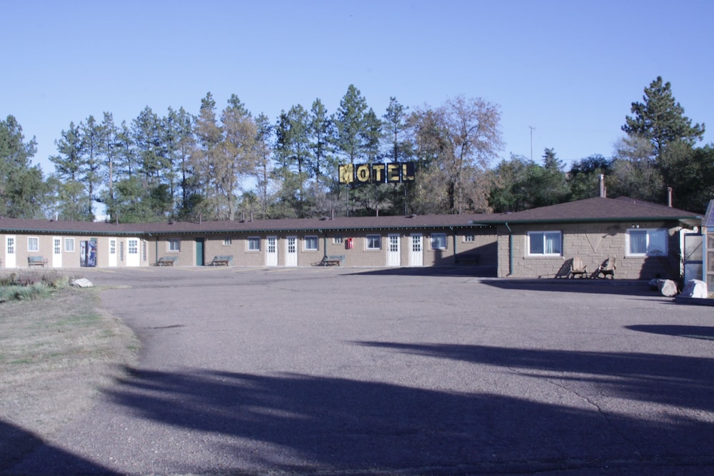 Sleep For Less Motel - photo 32