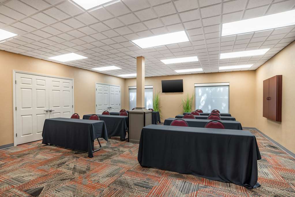 Comfort Inn & Suites Crestview South - photo 39