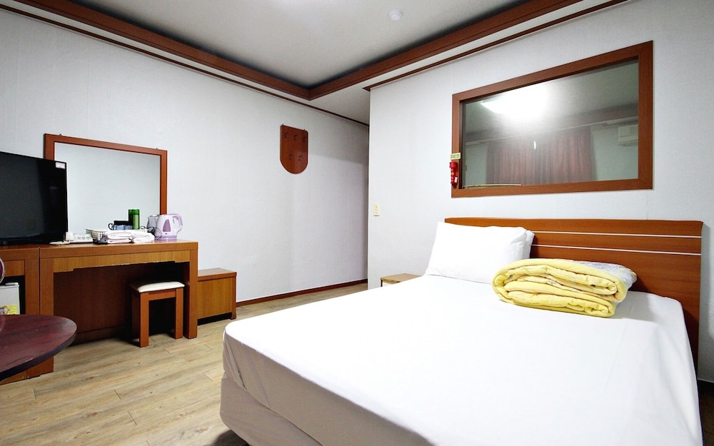 Wanju Bongdong Gangbyeon Hue in Wanju, South Korea