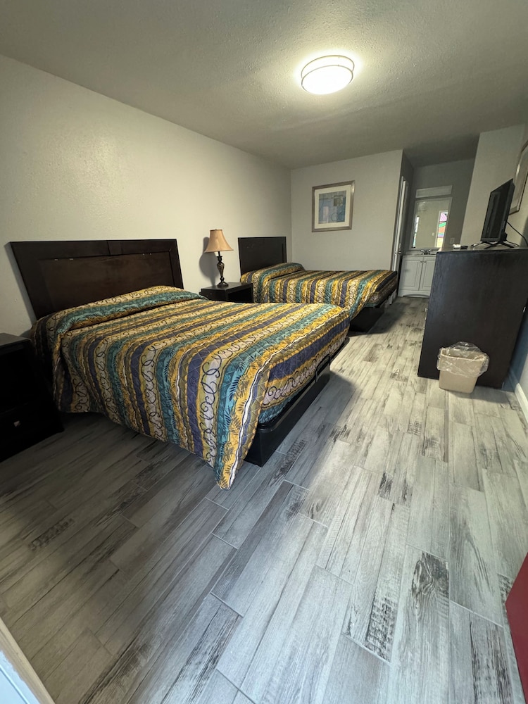 Cook's Motel Panama City Beach - featured photo