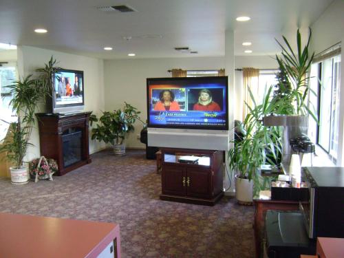 Edgewick Inn - photo 11