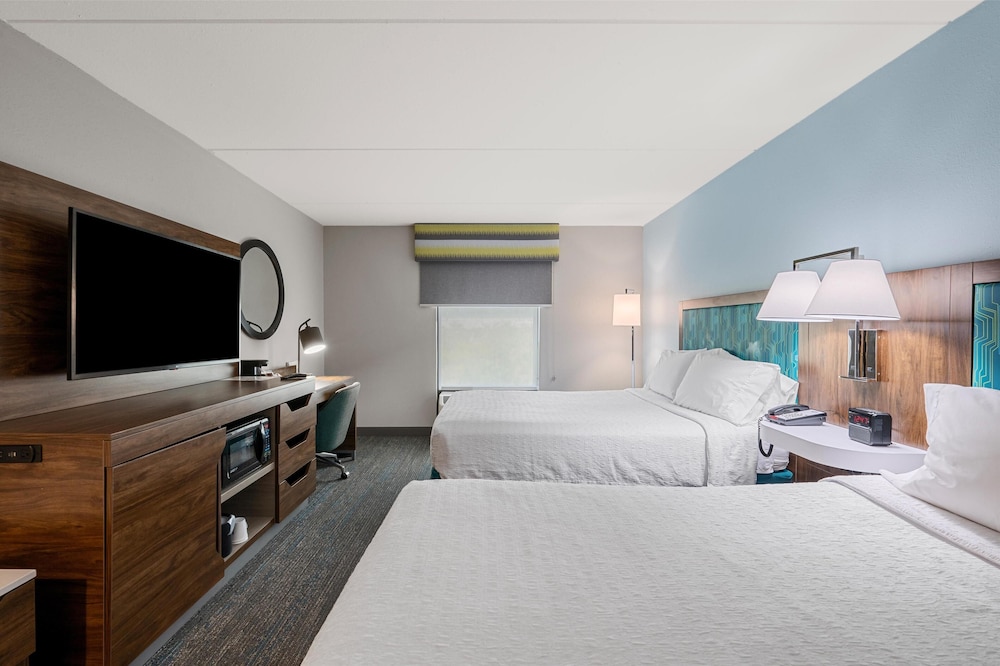 Hampton Inn Front Royal - photo 41
