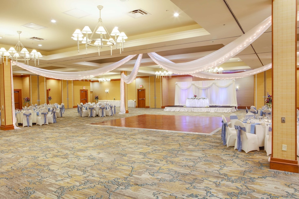 DoubleTree by Hilton Rochester - photo 43