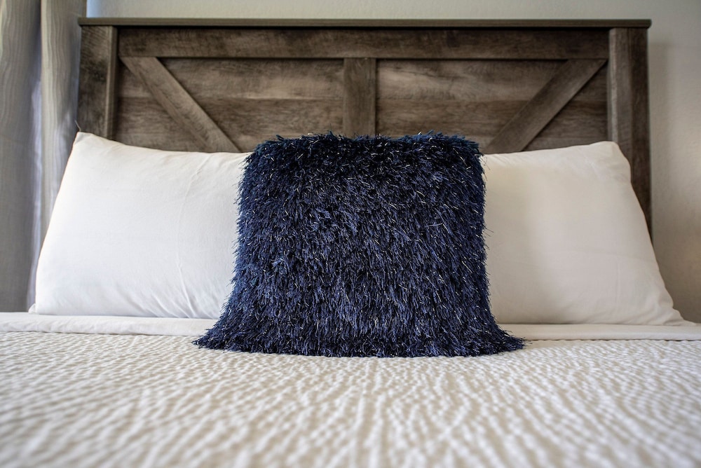 The Enclave Hotel and Suites - photo 51