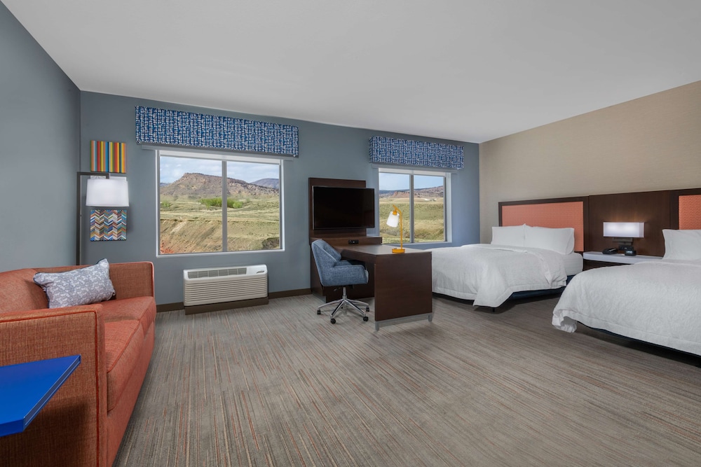 Hampton Inn & Suites Cody - photo 13