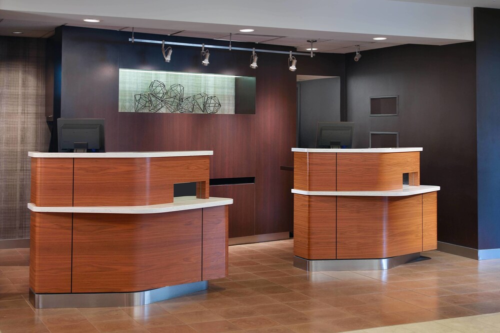 Courtyard by Marriott Raleigh Midtown - photo 21
