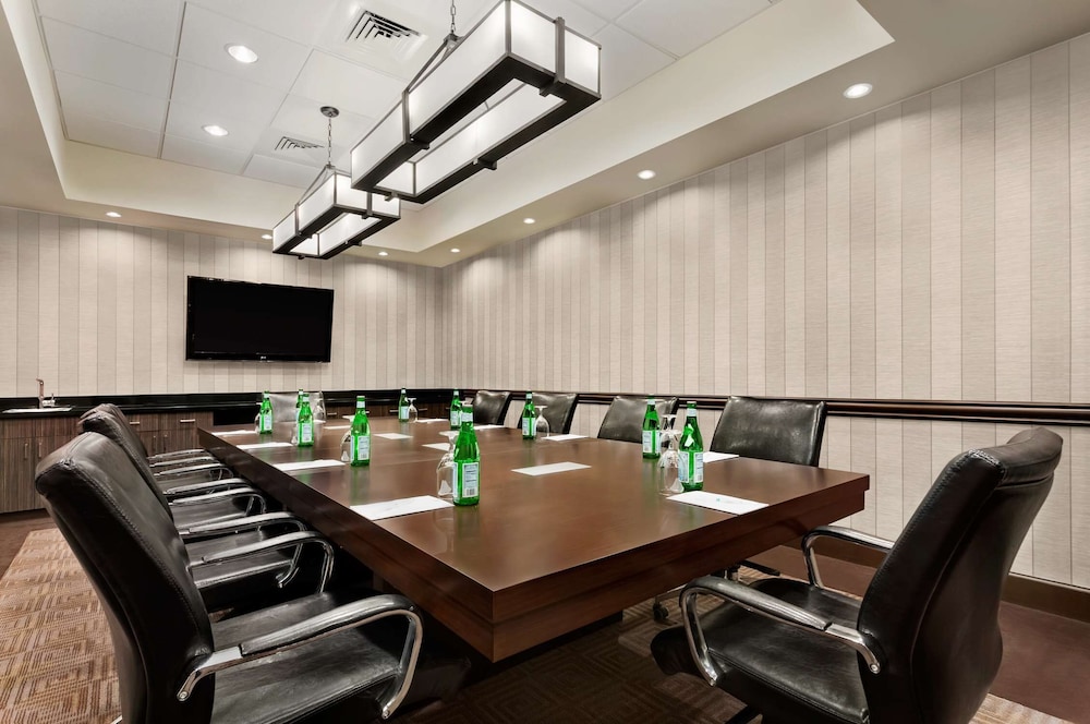 Embassy Suites by Hilton Salt Lake West Valley City - photo 81