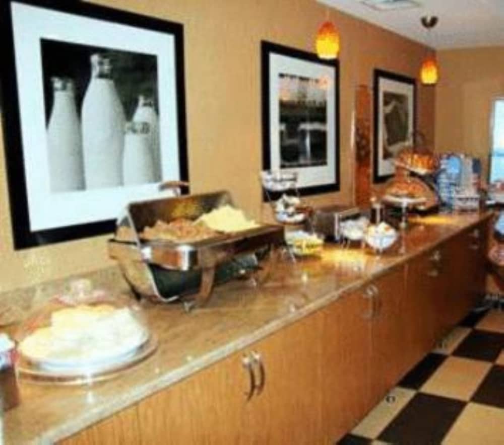 Hampton Inn Key Largo Manatee Bay - photo 37