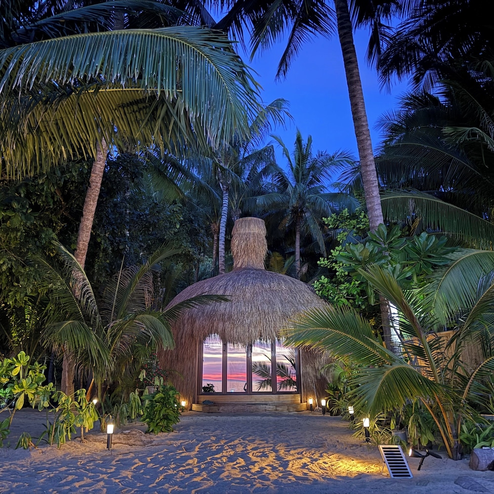Cambaya Beach Resort — hotel in Busuanga