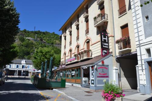 Terminus Hôtel des 3 Vallées — hotel in Moutiers