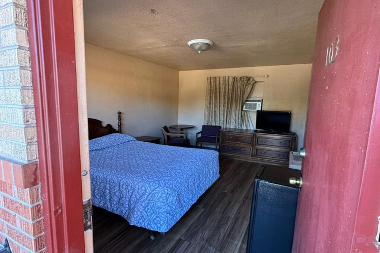 Springs Inn - photo 13