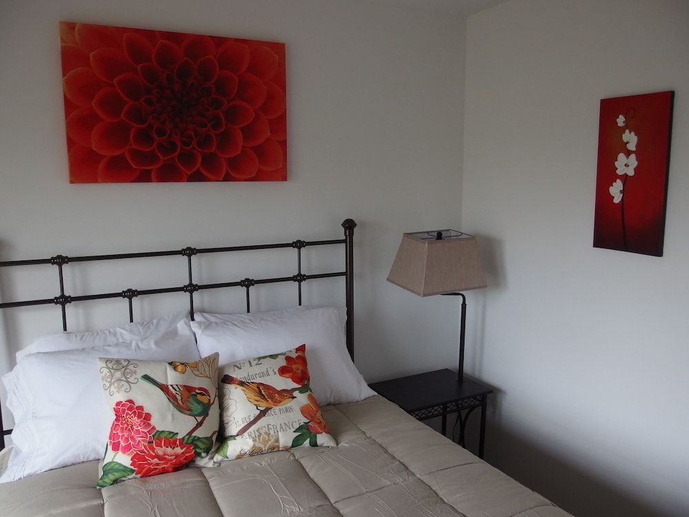 Pleasant Grove Inn - photo 25