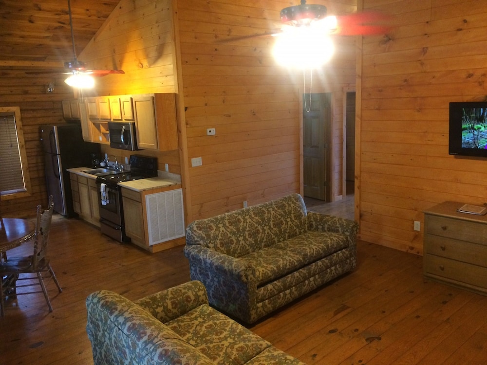 The Smokehouse Lodge and Cabins - photo 38