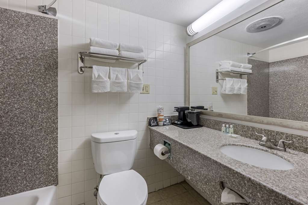 Quality Inn & Suites Lincoln South - photo 13