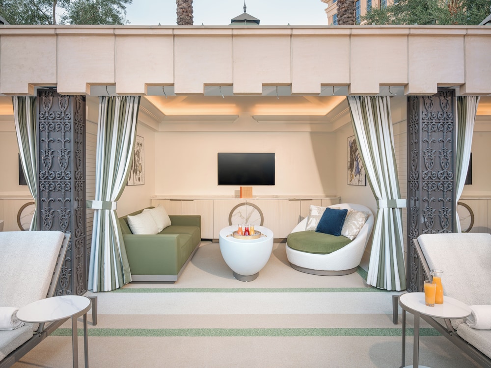 The Palazzo Prestige Club Lounge - photo 23