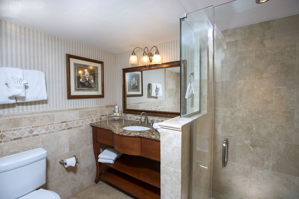 Tween Waters Island Resort & Spa - photo 33