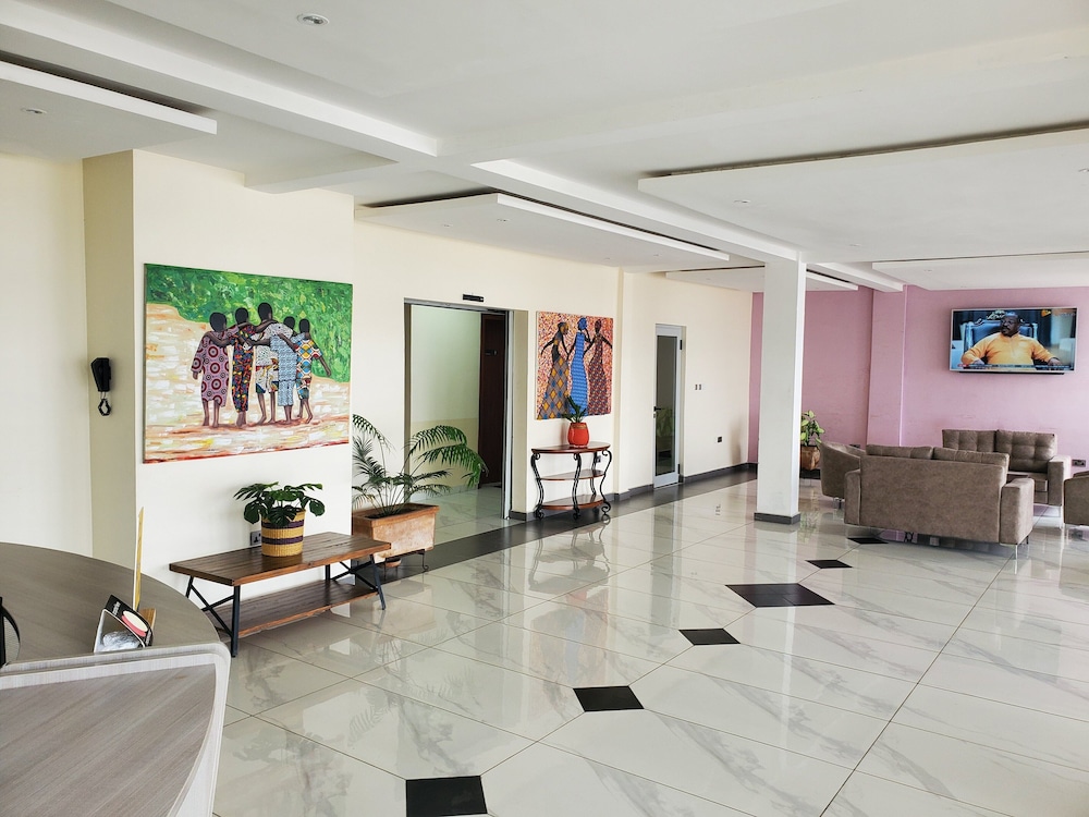 Lagoon Beach Hotel — Keta — photo 2