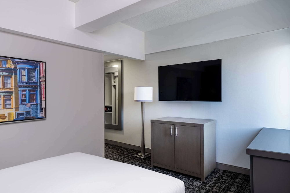 Hilton San Francisco Financial District - photo 21