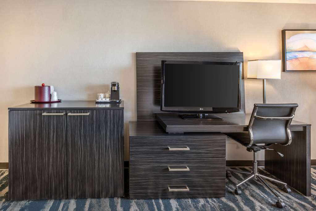 Best Western Plus North Las Vegas Inn & Suites - photo 22