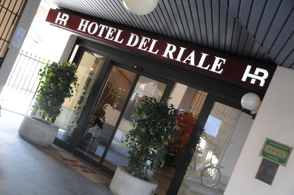 Hotel Del Riale — hotel in Parabiago
