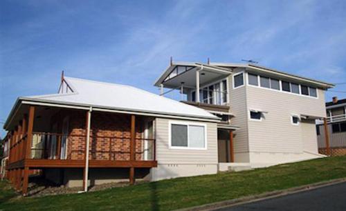 Hampstead 32 Main Street — 4-Star Luxury Hotel in Crescent Head, Australia