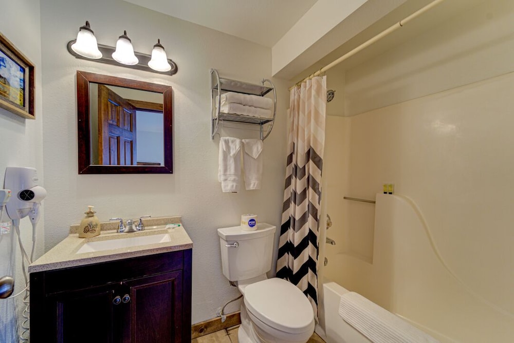 The Green Mountain Falls Lodge - photo 34