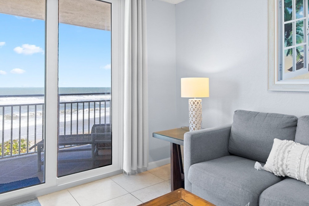 Indian Harbour Beach Club by Happy Palm Stays - photo 25