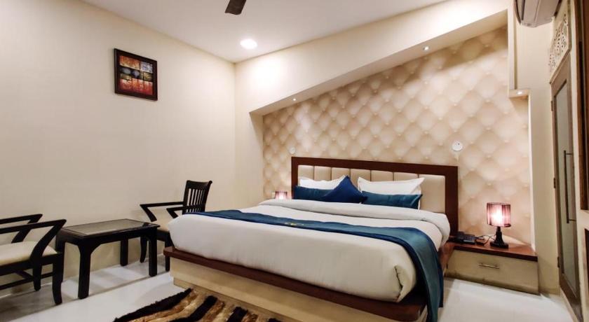 WEST COTTAS HOTEL Couples Family Corporate Favorite in Heart of Jalandhar