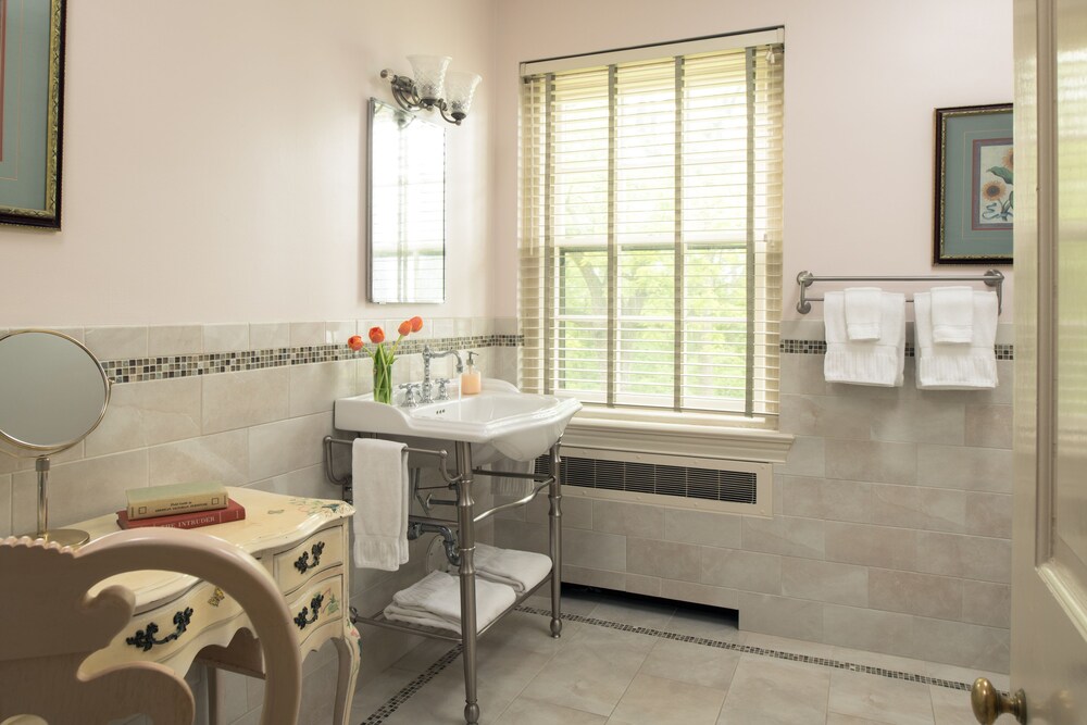 Great Oak Manor - photo 28