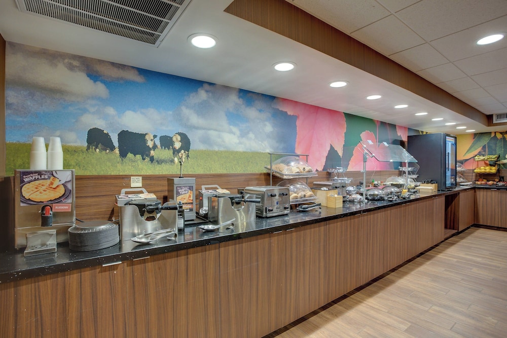 Fairfield Inn by Marriott Portsmouth Seacoast - photo 29
