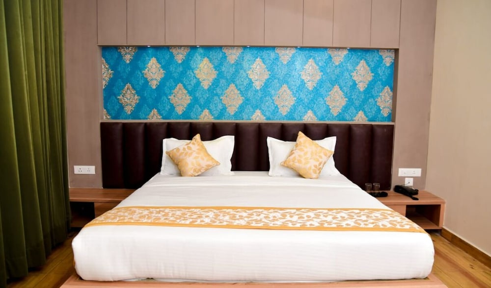 Hotel Olive Crown — Lucknow — photo 3