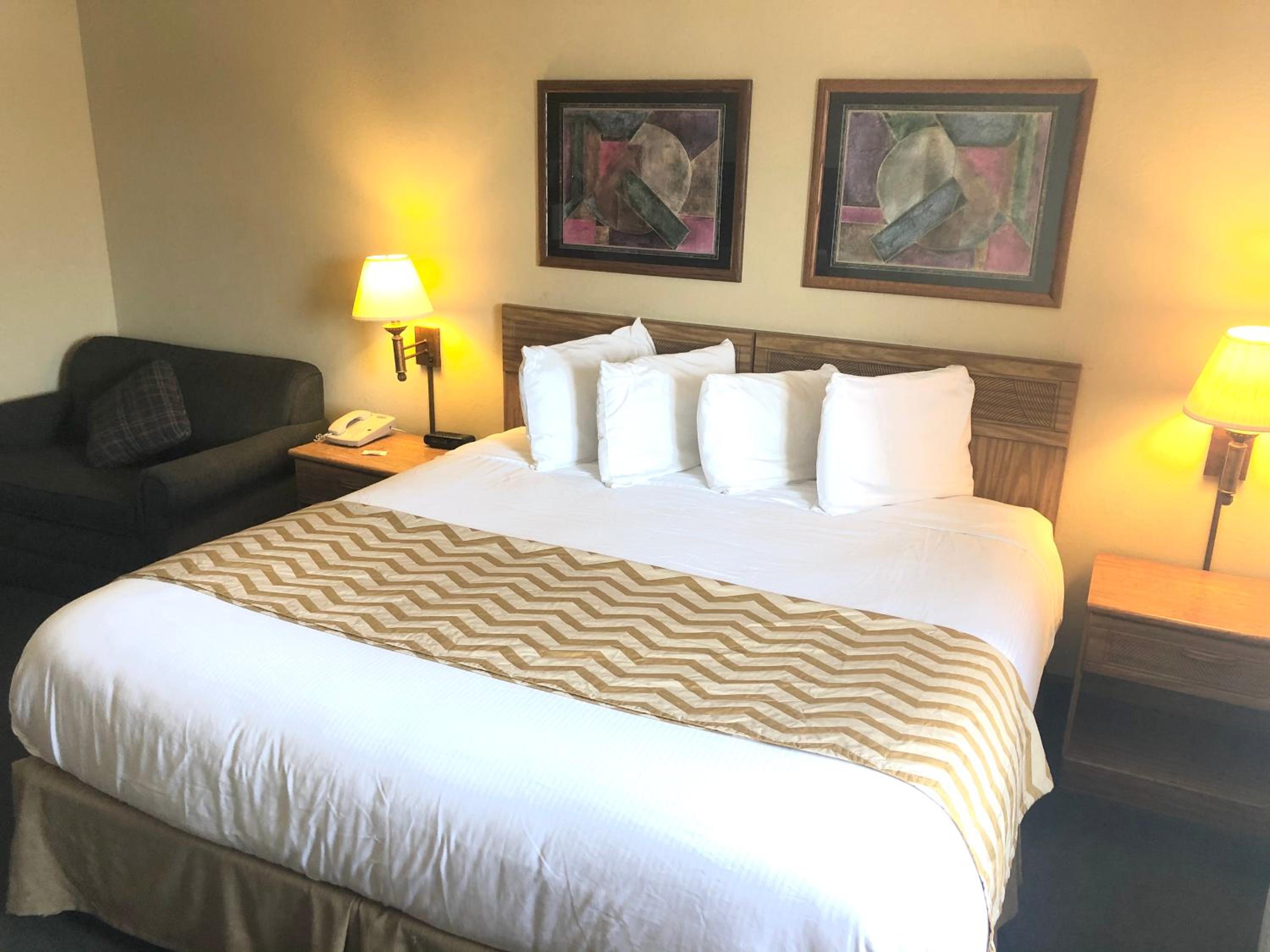 Travelodge by Wyndham Grand Island - photo 19