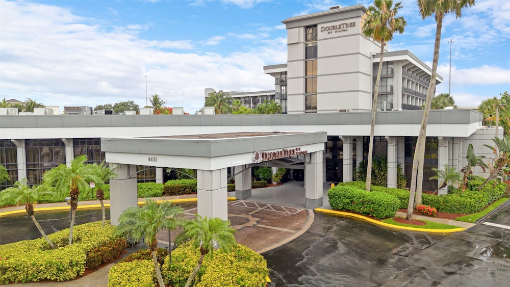 DoubleTree by Hilton Palm Beach Gardens — hotel in Palm Beach Gardens