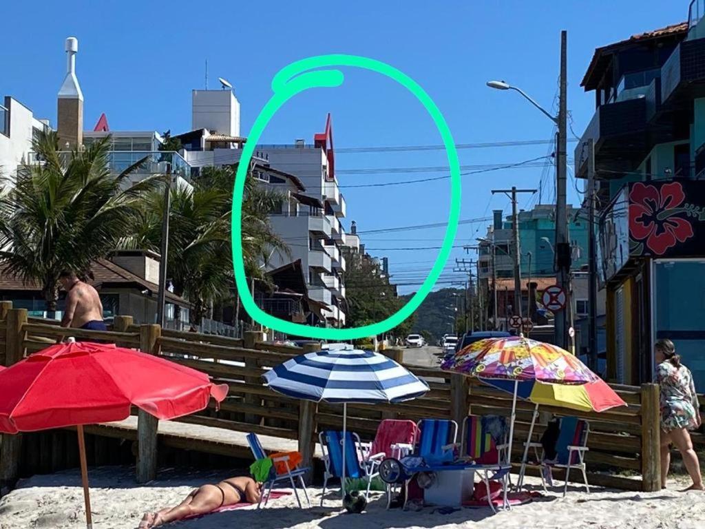 Bombas Bombinhas a 50m Do Mar Apartamento 2 Quartos Com Churrasqueira Na Sacada Ar E Wi Fi