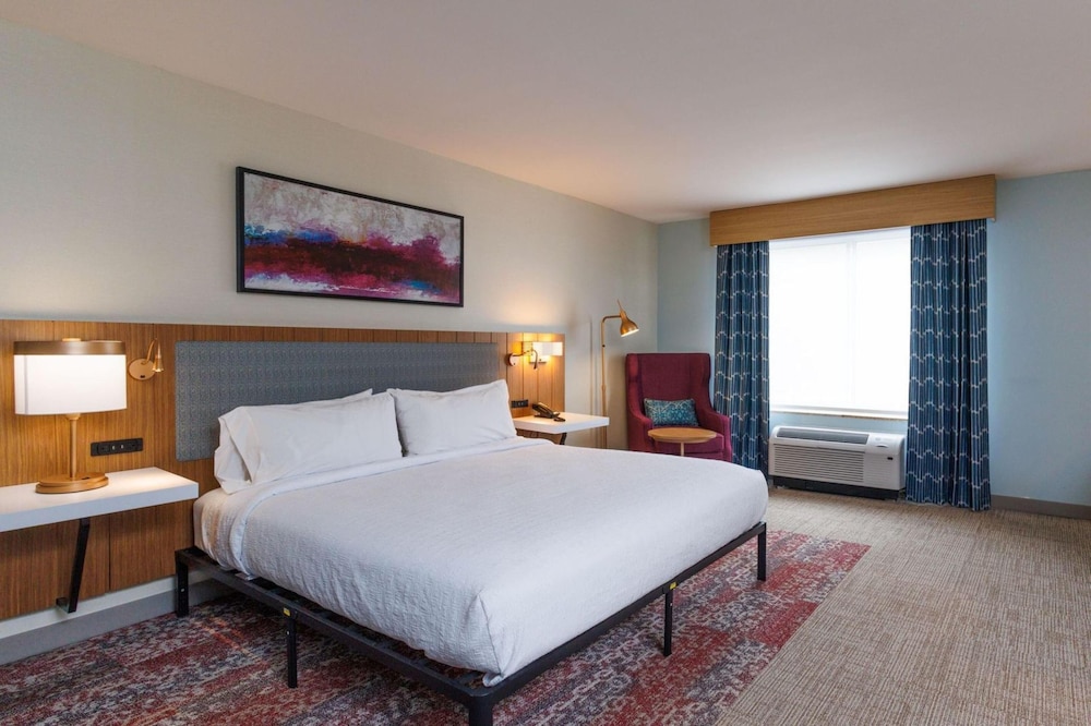 Hilton Garden Inn New York Staten Island - photo 22