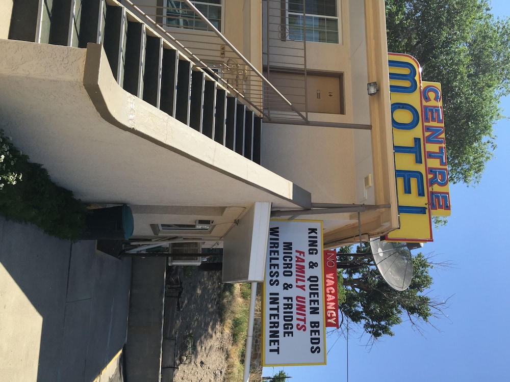 Centre Motel - carbon neutral hotel in Elko