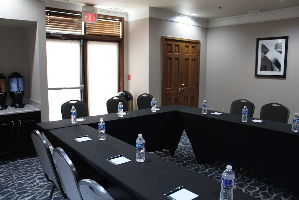 Homewood Suites by Hilton Chicago Schaumburg - photo 29