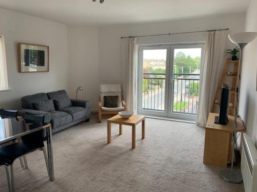 Stylish 2BRFree Parking 7min Oxford 14 Blenheim — 4-Star Luxury Hotel in Kidlington, United Kingdom