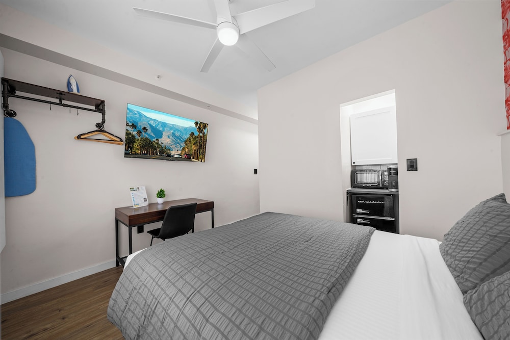 Greenview Hotel by Lowkl - photo 15