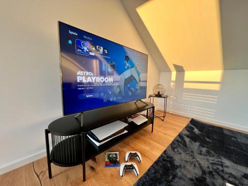 Apartment Lili PS5 Terrace View Bright Kitchen 2xBedroom — 4-Star Luxury Hotel in Offenbach, Germany