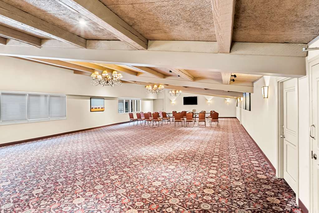 Best Western Outlaw Inn - photo 41